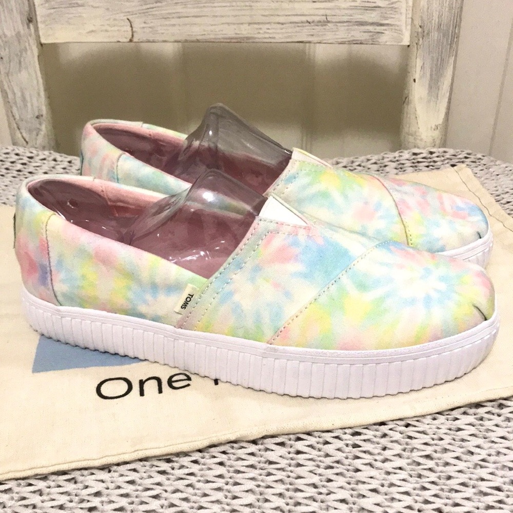 Toms Alpergata Indio Tie-Dyed Flats - Picture 3 of 16